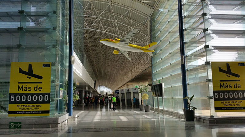 TERMINAL DE PASAJEROS AEROPUERTO DE FUERTEVENTURA 